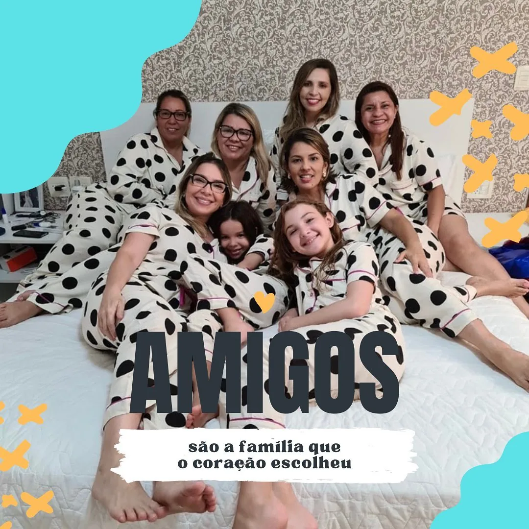 Amigas usando pijamas